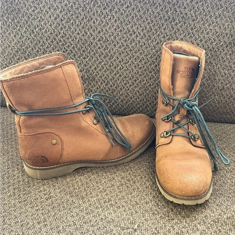 Boots - Picture 1 of 5